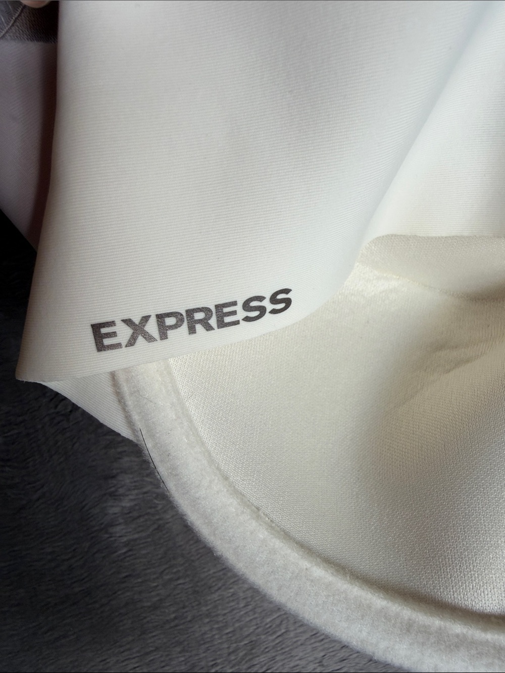 Express Women’s Smooth Molded T-Shirt Bras - Mauve & Ivory - Picture 4 of 5